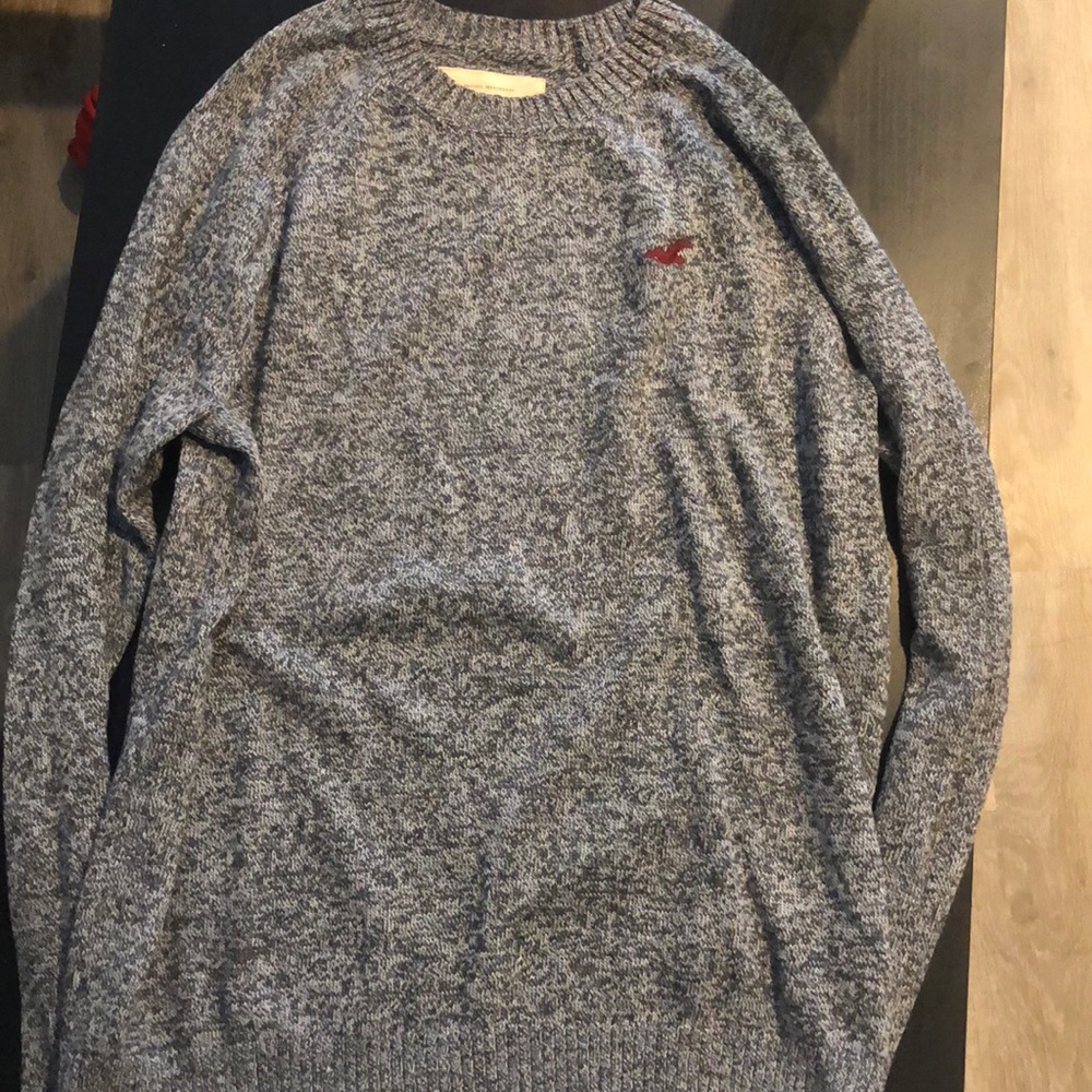 hollister sweater